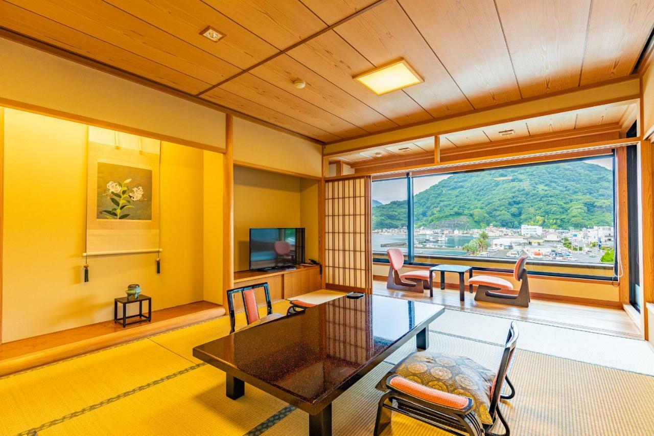 ホテル 伊豆三津浜 松濤館 沼津市 エクステリア 写真
