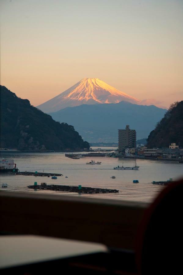 ホテル 伊豆三津浜 松濤館 沼津市 エクステリア 写真